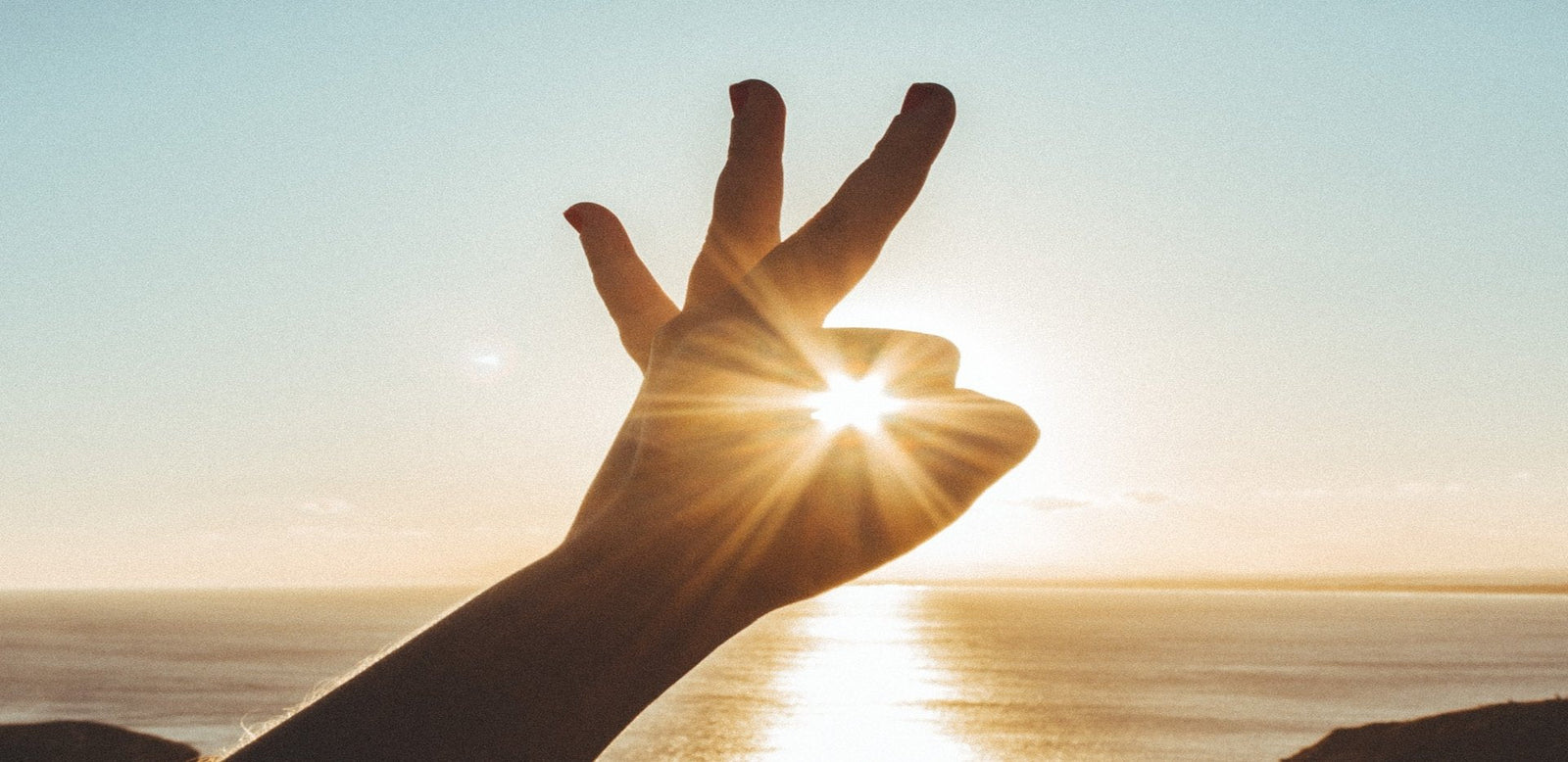 What is HEV Light and Why Should I Protect My Skin From HEV? – Suntribe ...
